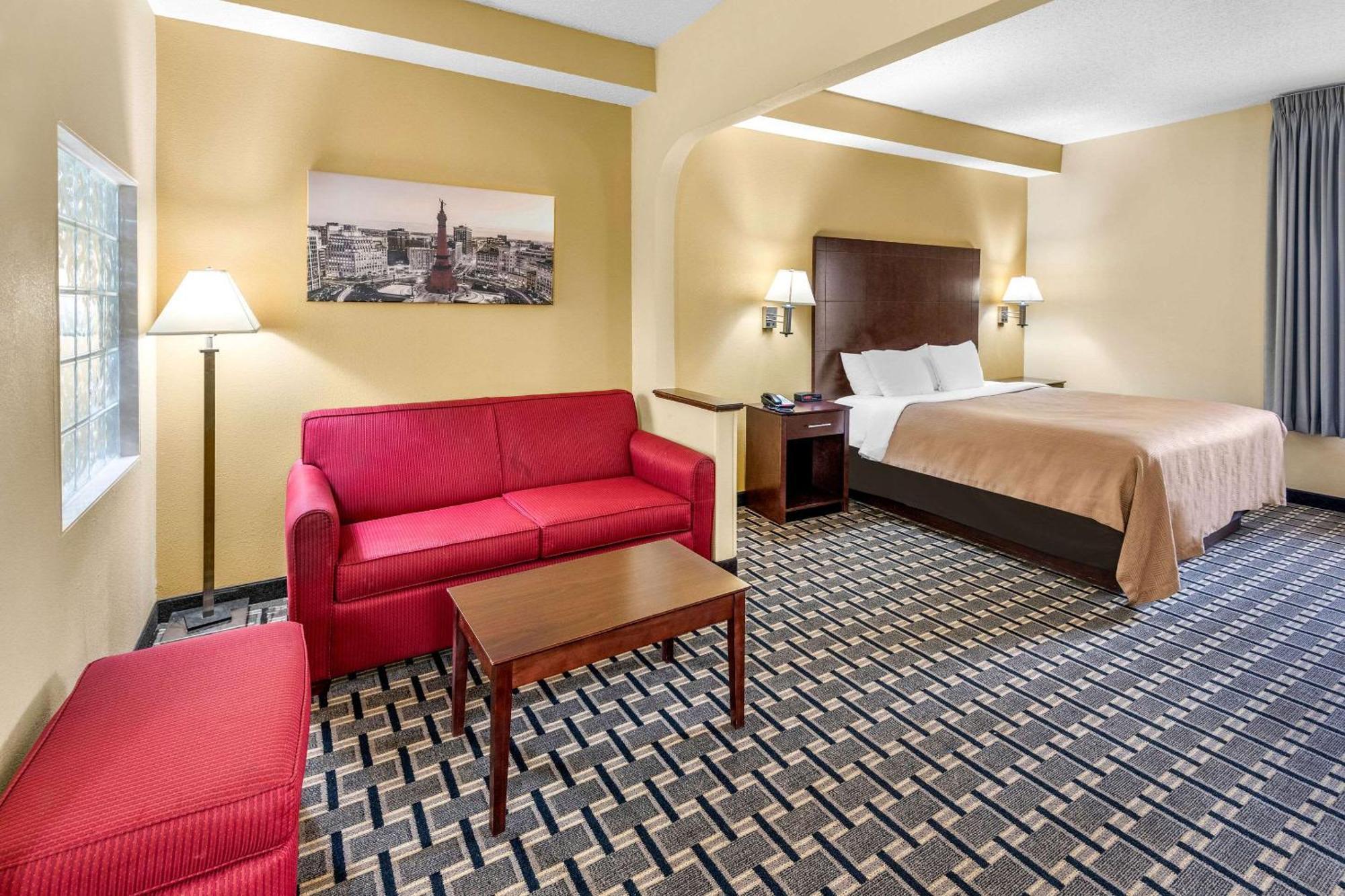 Clarion Inn & Suites Northwest Indianapolis Eksteriør bilde