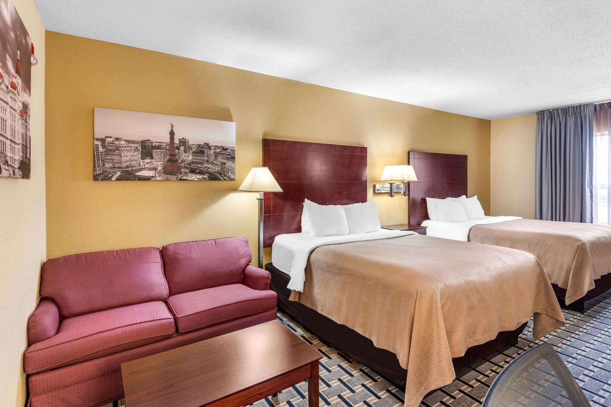 Clarion Inn & Suites Northwest Indianapolis Eksteriør bilde
