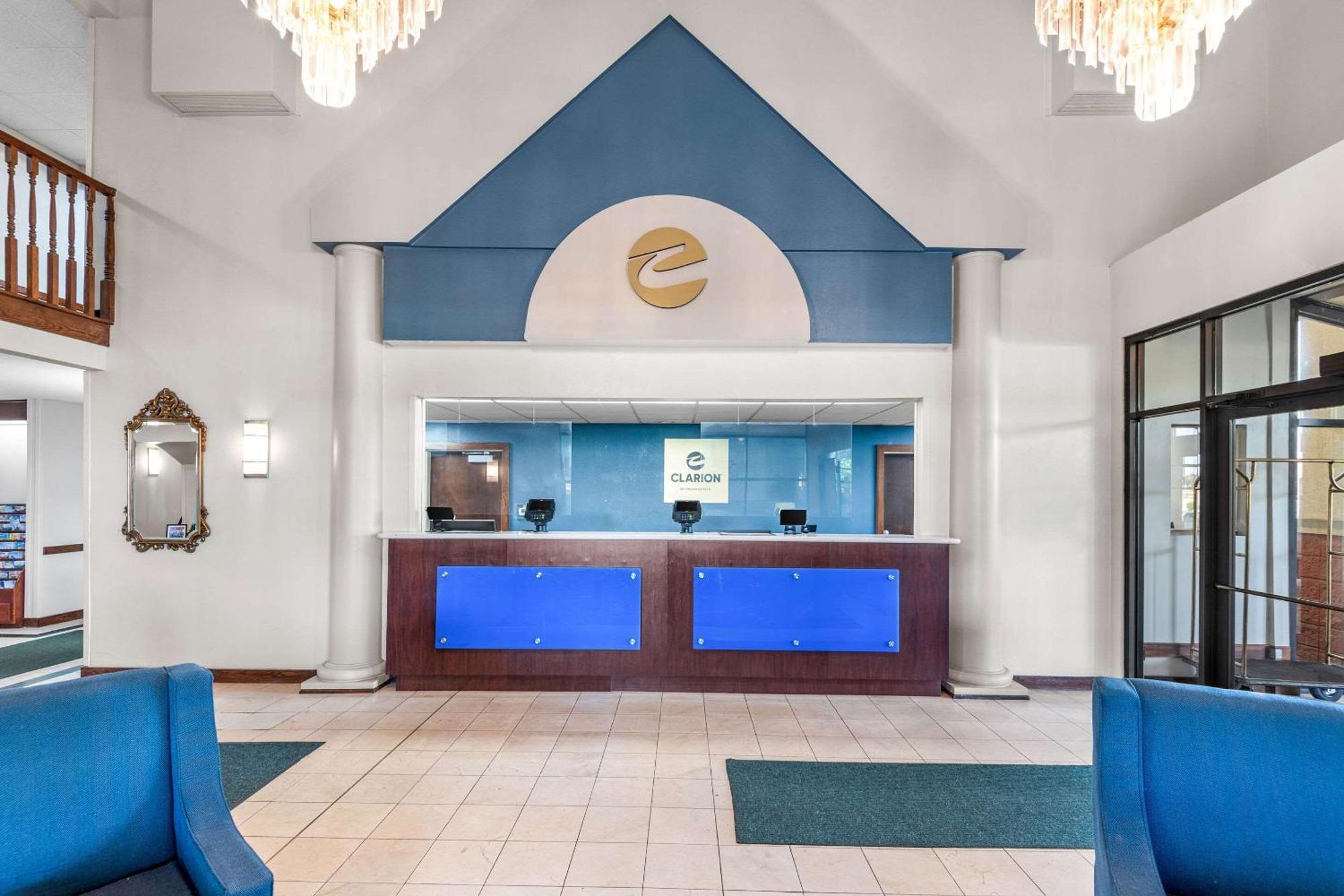 Clarion Inn & Suites Northwest Indianapolis Eksteriør bilde
