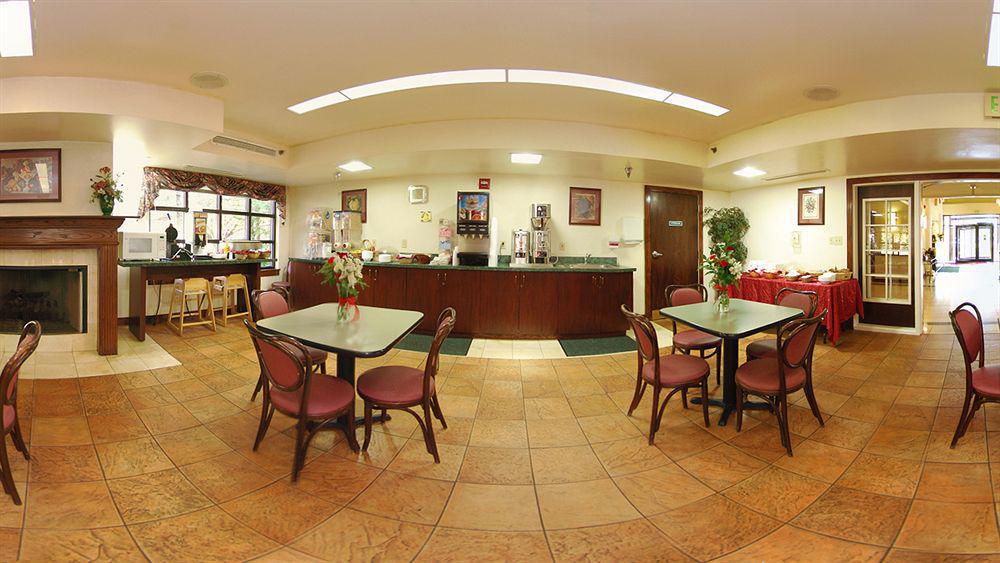 Clarion Inn & Suites Northwest Indianapolis Eksteriør bilde